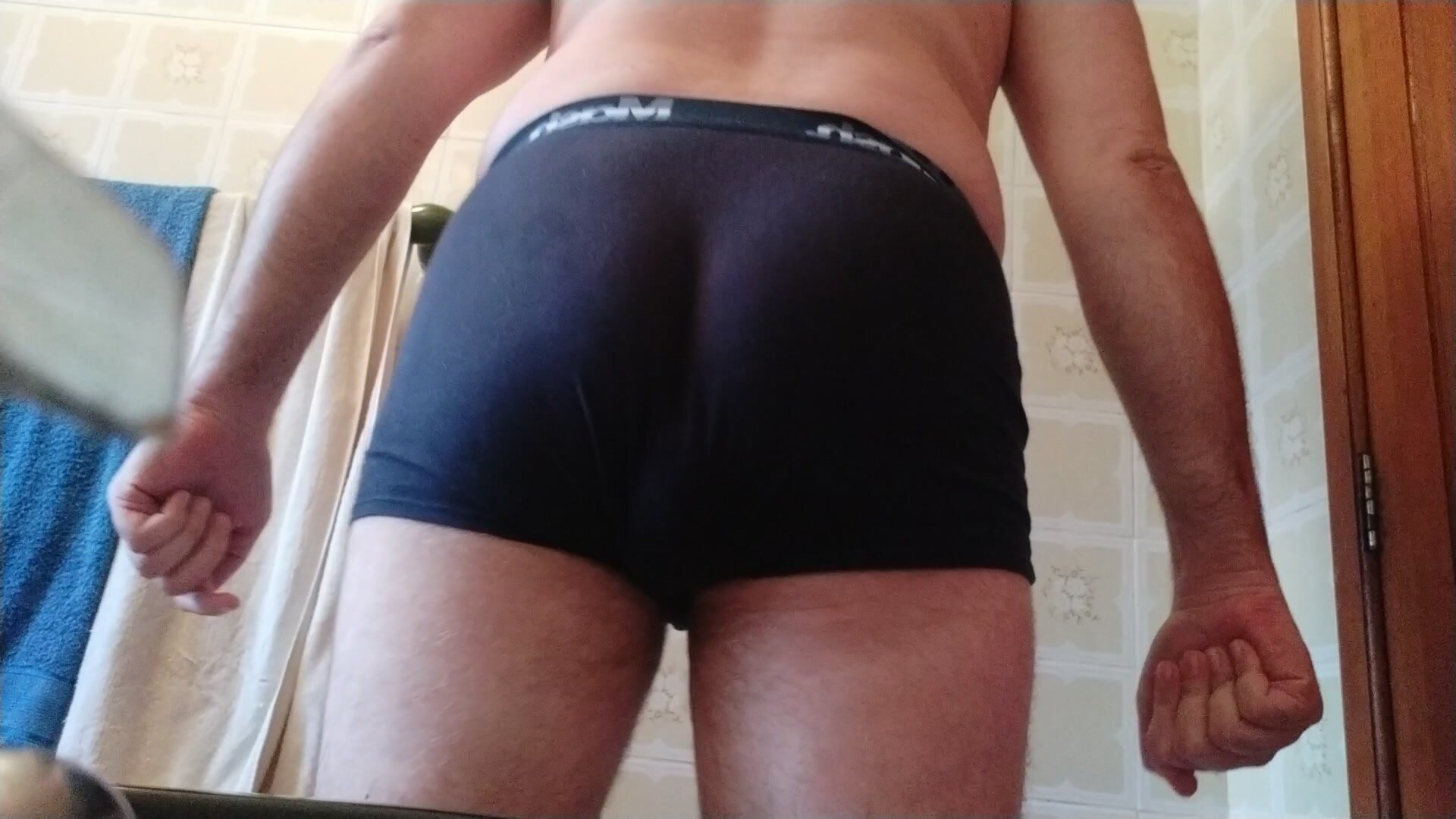 Watch caguei mole na cueca on ThisVid, the HD tube site with a largest gay ...