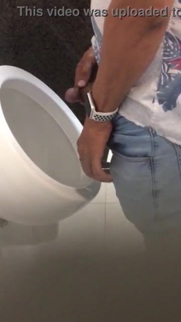 Daddy jerking off on toilet