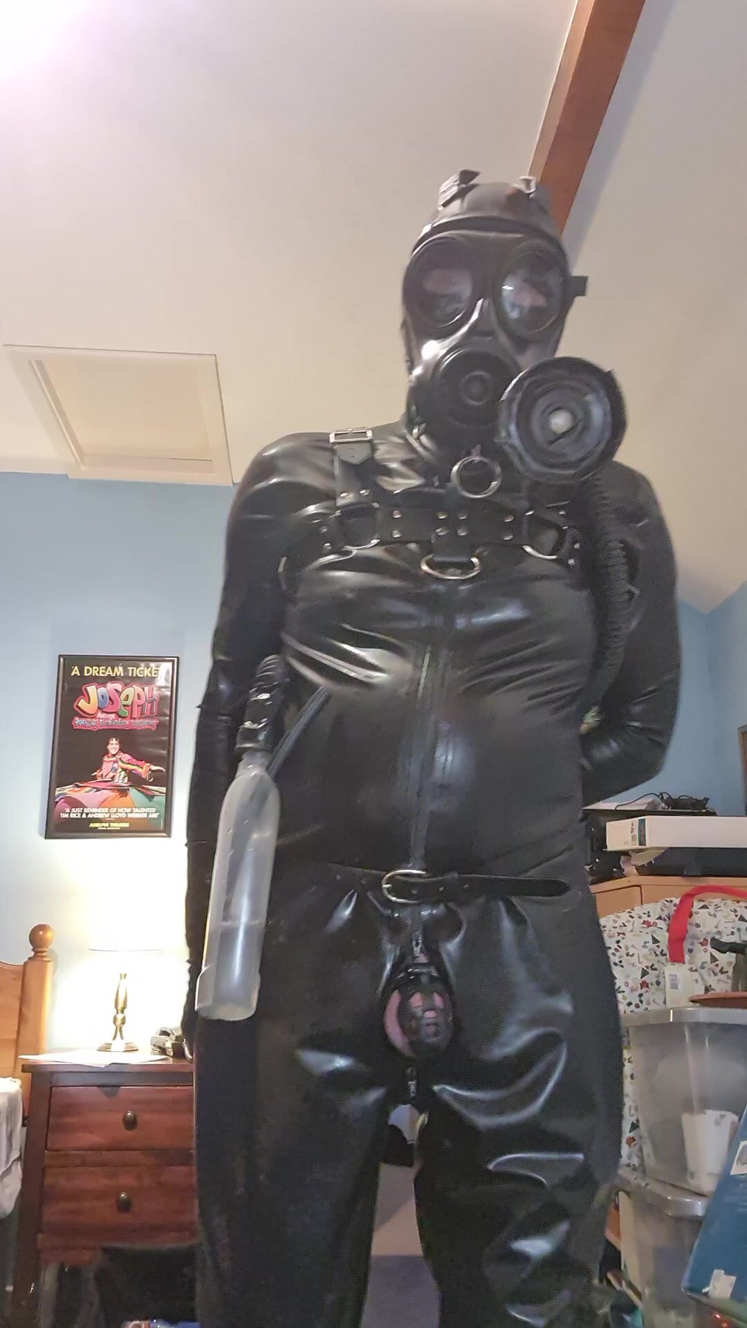 Bubbler breathing in Chastity