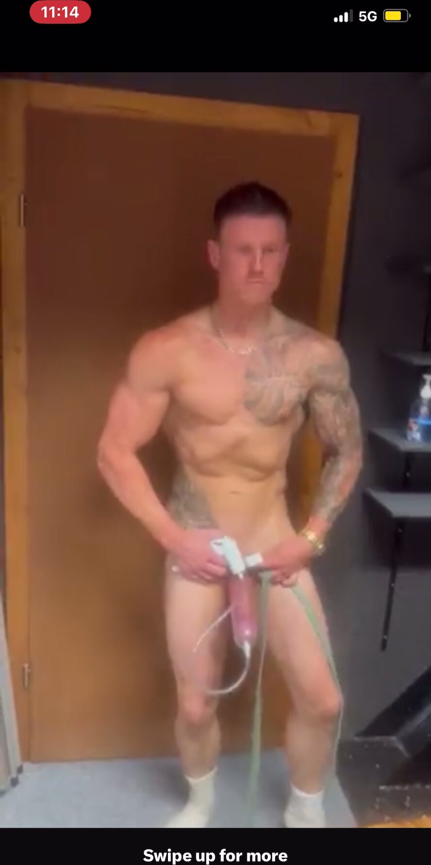 Bristol stripper with cock pump