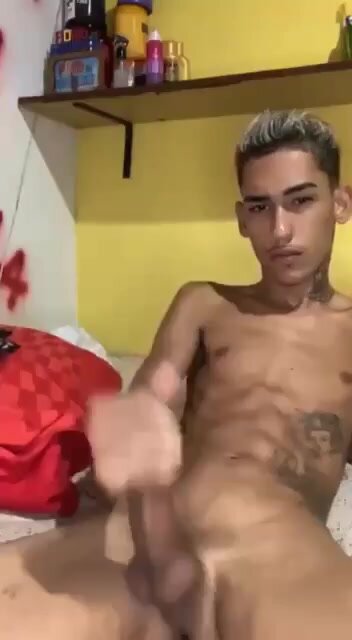 HOT LATINO JERKING OFF