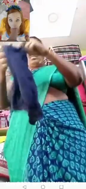 Aunty wearing panty - video 2
