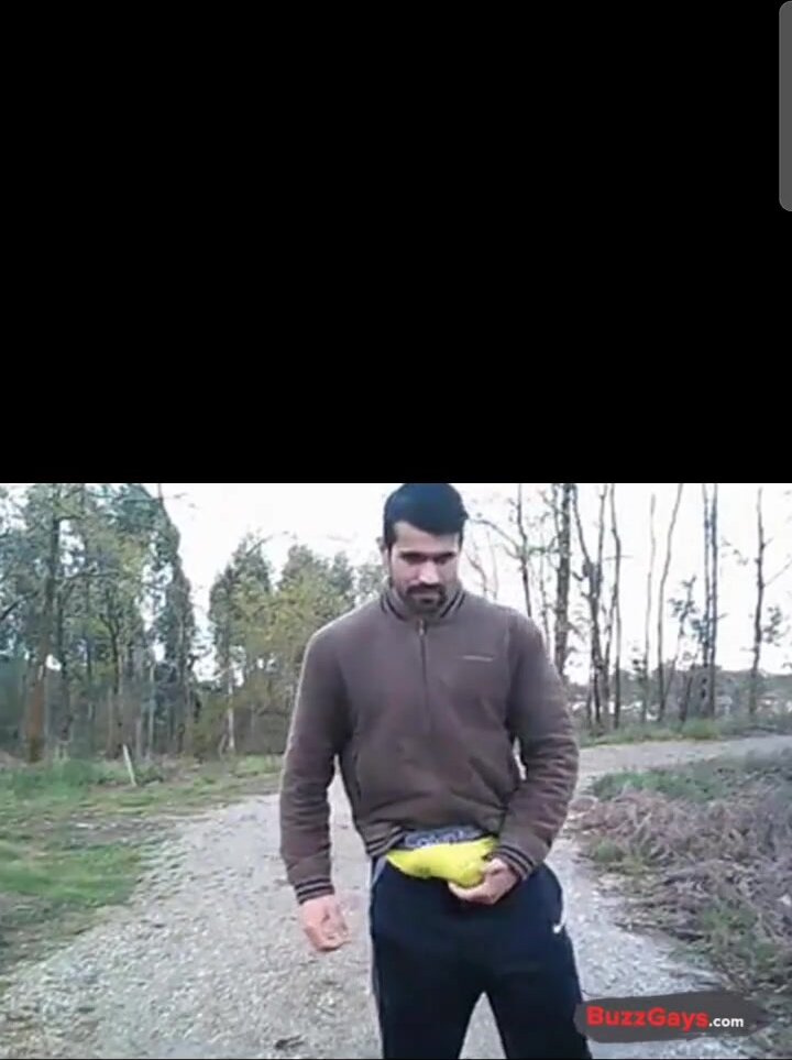 Exhib fun in woods