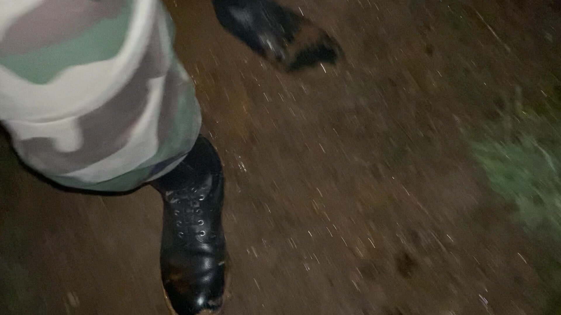 ARMY BOOTS WALK IN THE MUD