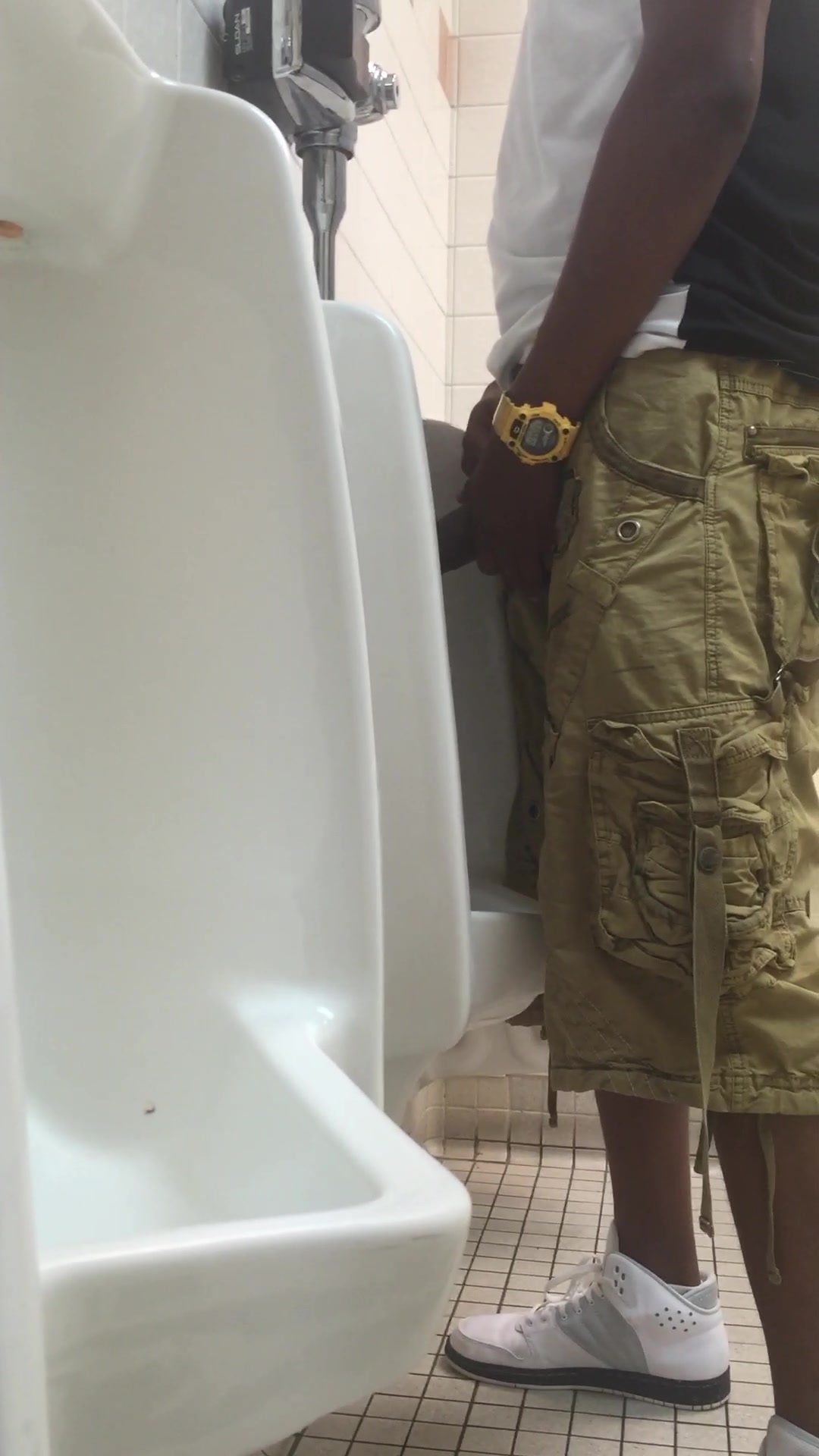 urinal play 23b