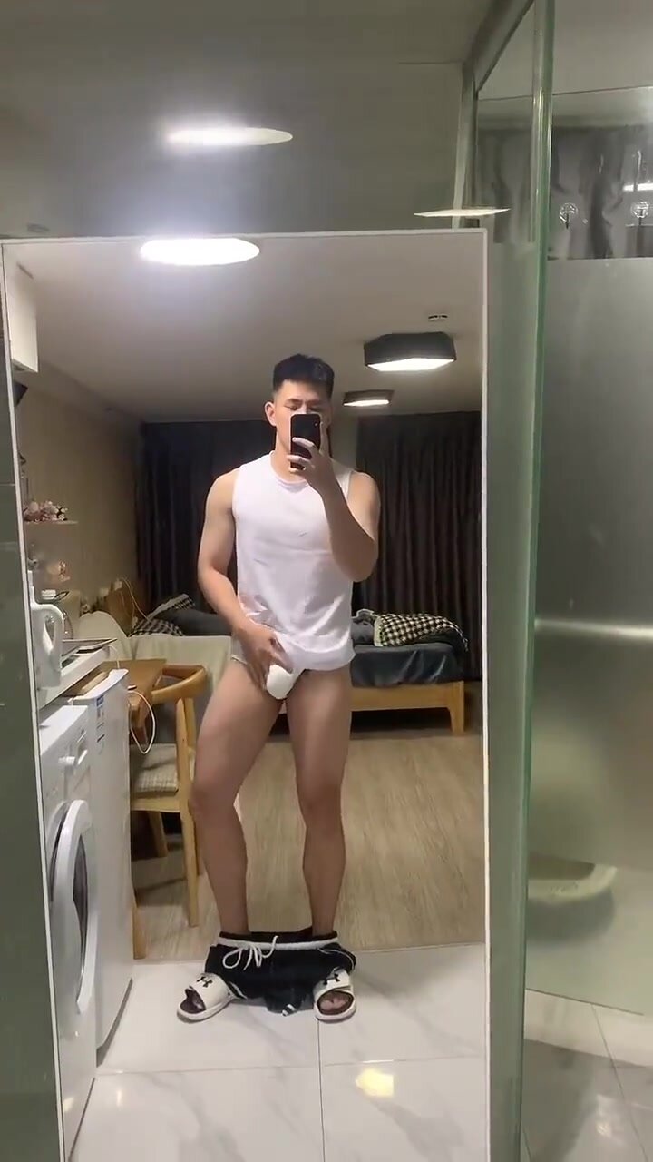 Muscular Asian Athlete Masturbates