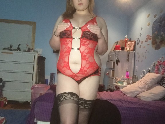 Chubby Teen Lingerie Plays and Spreads Pussy