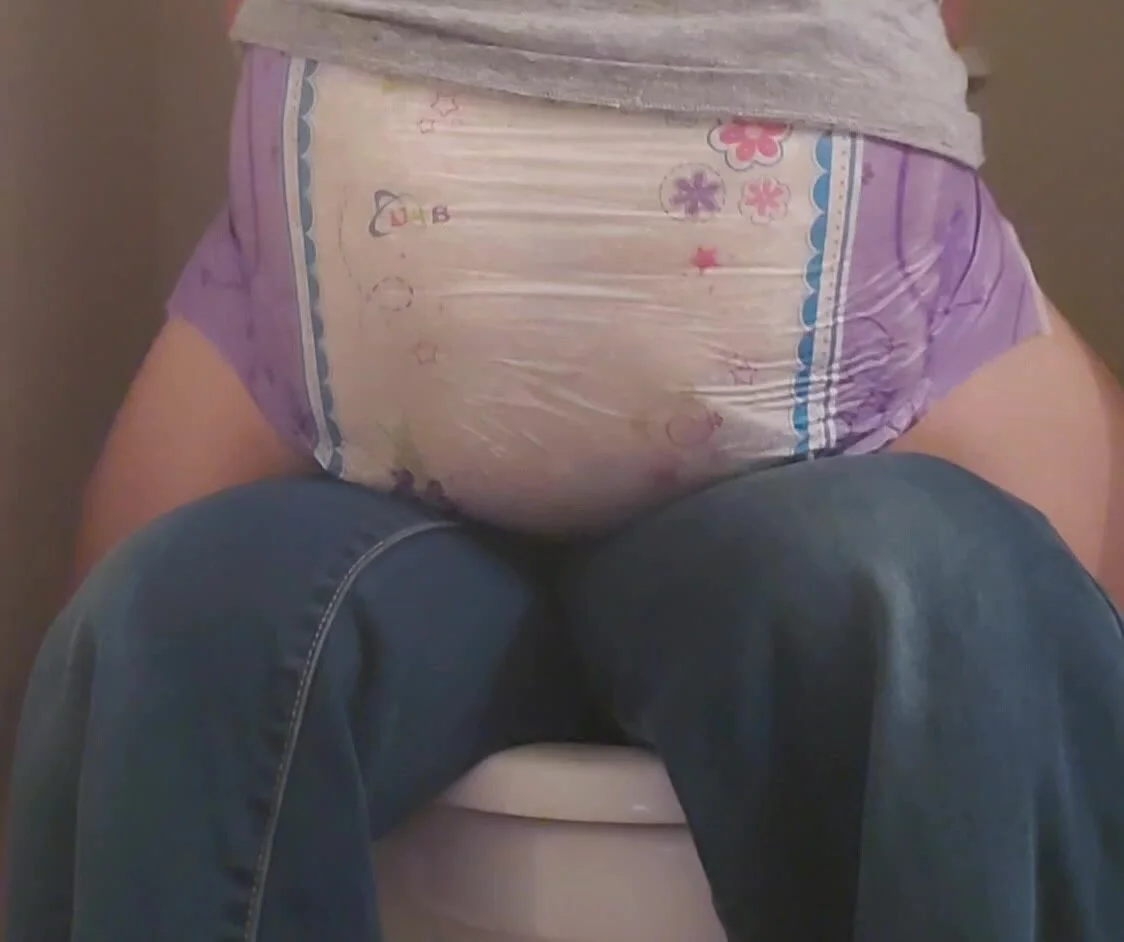 Video: Messy Diaper Cuck Humping 1 - ThisVid.com