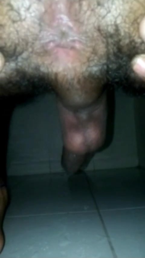 Nice brown wide ass spreading