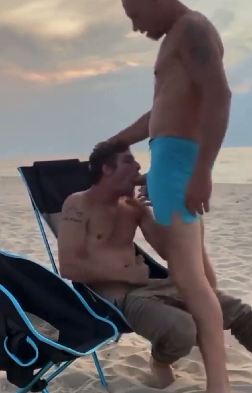 Buddies are sucking each other and cumming on beach