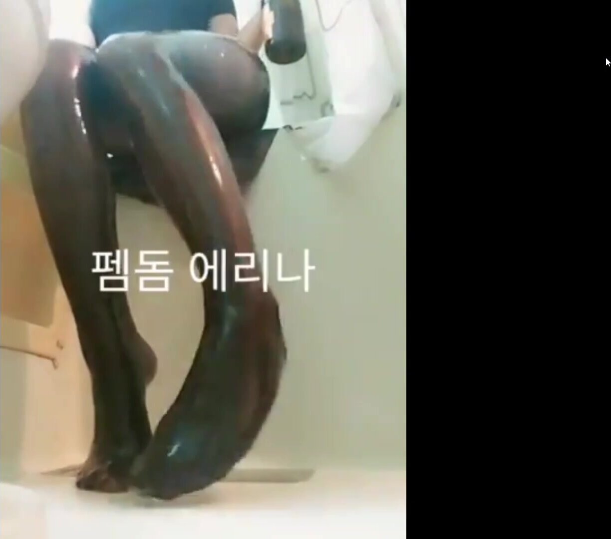 Korean femdom black pantyhose foot pov