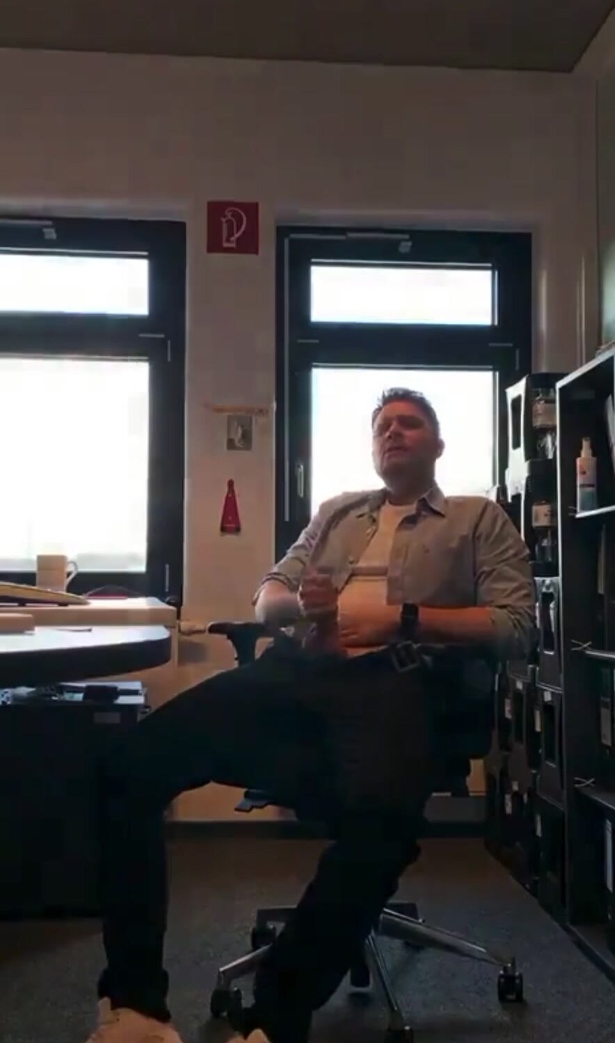 Daddy cum in the office