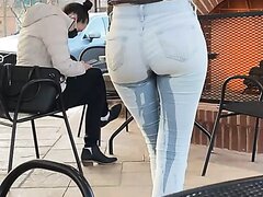 Sexy jeans pee - video 2