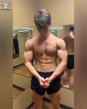 Teenager Muscle Flex Show