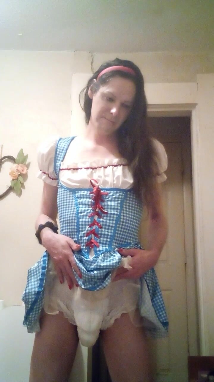 Sissy princess showing her diaper.. and penis..