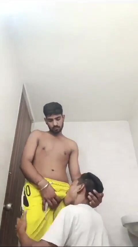 Indian hot boy mouth fucking
