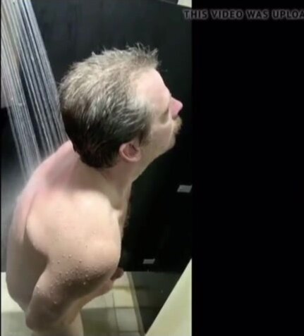 Daddy cum in shower