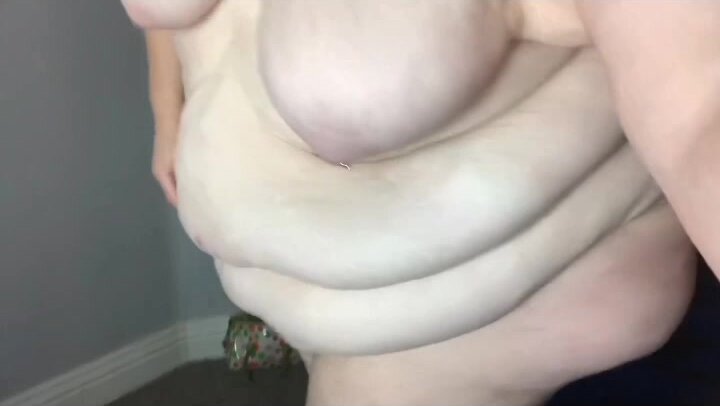 SsbbwGinger  forgot to wipe her dirty asshole
