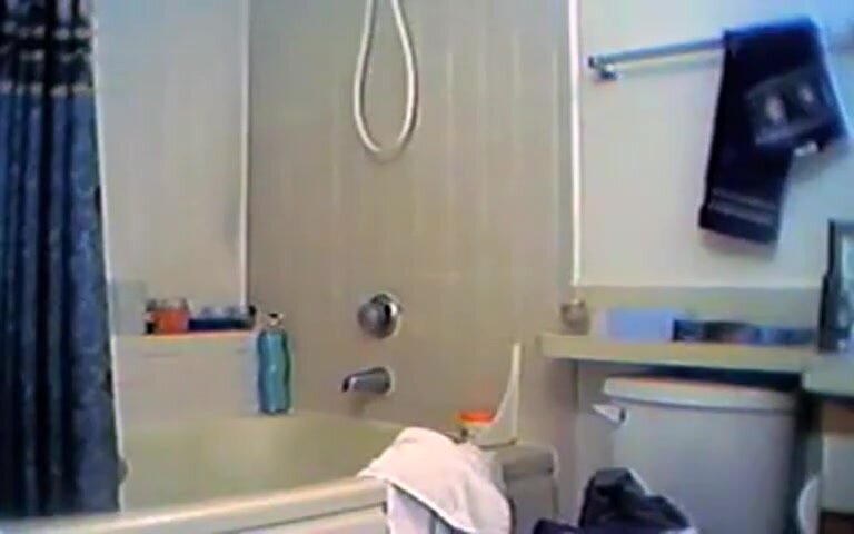 Bathroom spy - video 39