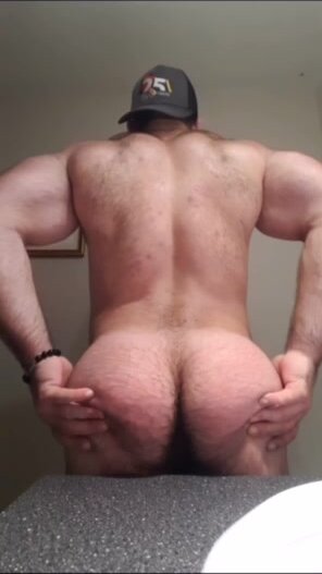 Hot Ass Muscle Bear