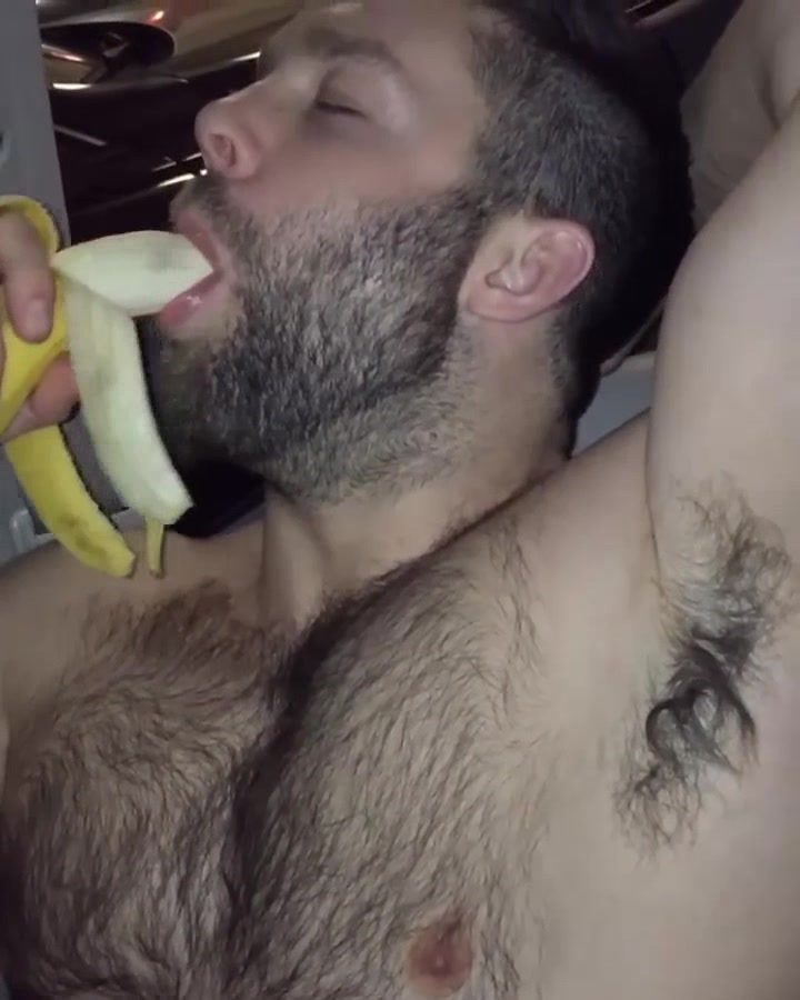 Hairy daddy banana blowing