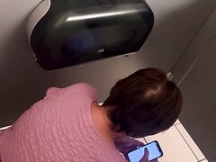 Spy pawg ass milf blowing up toilet