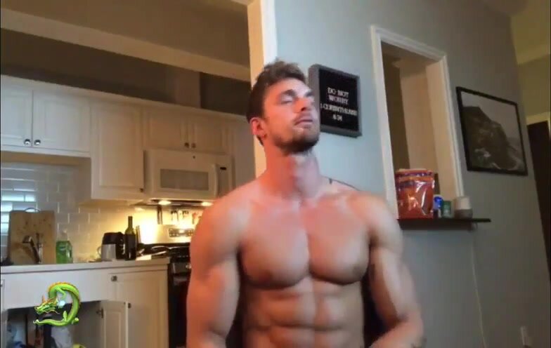 Hot guy jerking off on cam - video 2