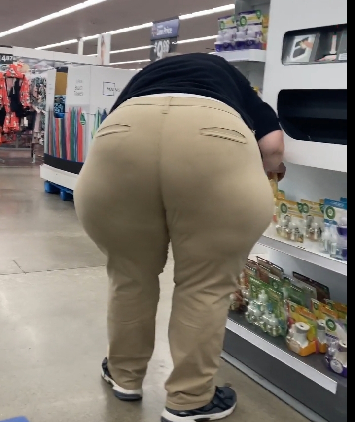 Big ass granny!