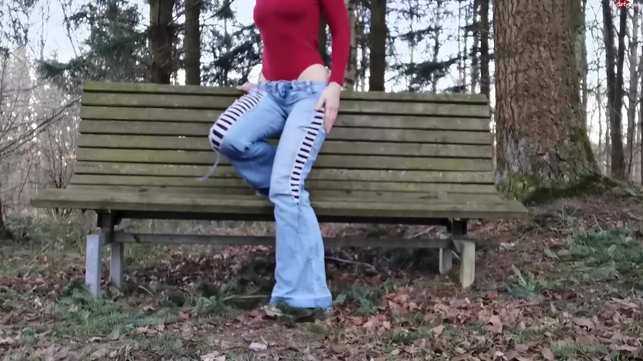 Jeans pee - video 119