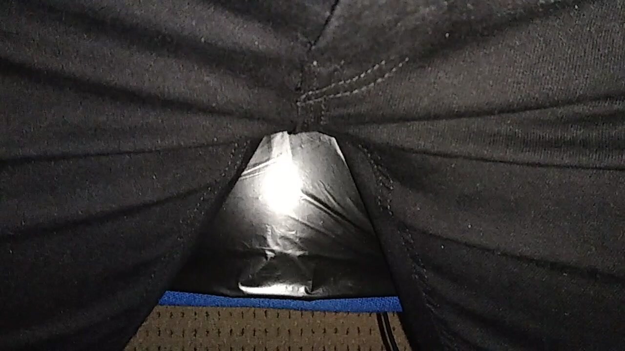 wetting spray on jeans 3