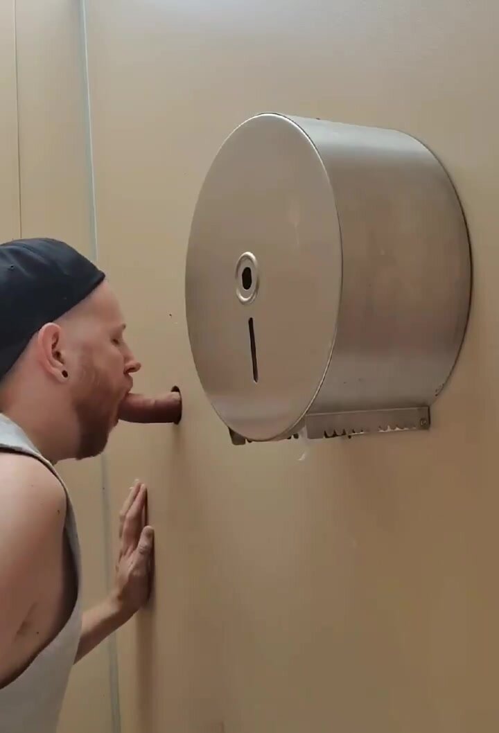 Pig offers quick gloryhole services