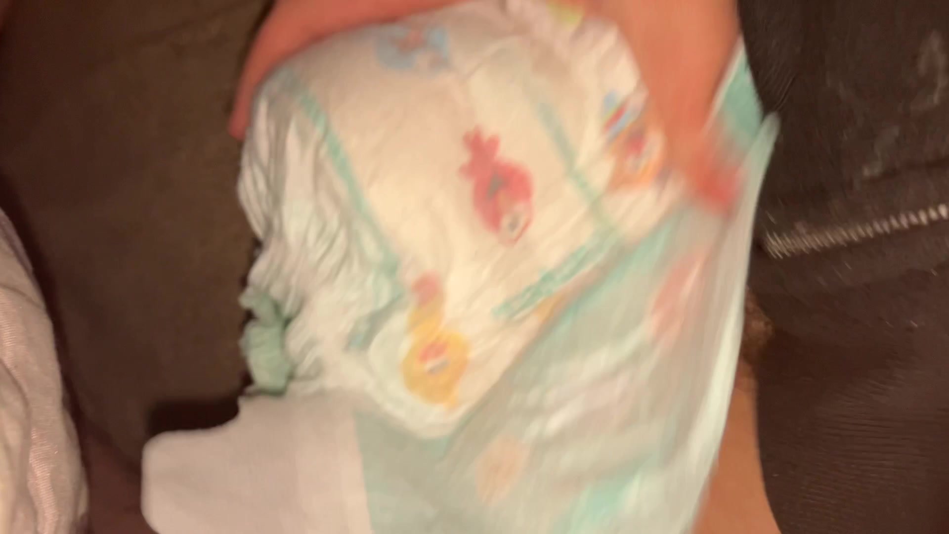 playing with a pampers size 3 i found in the trash
