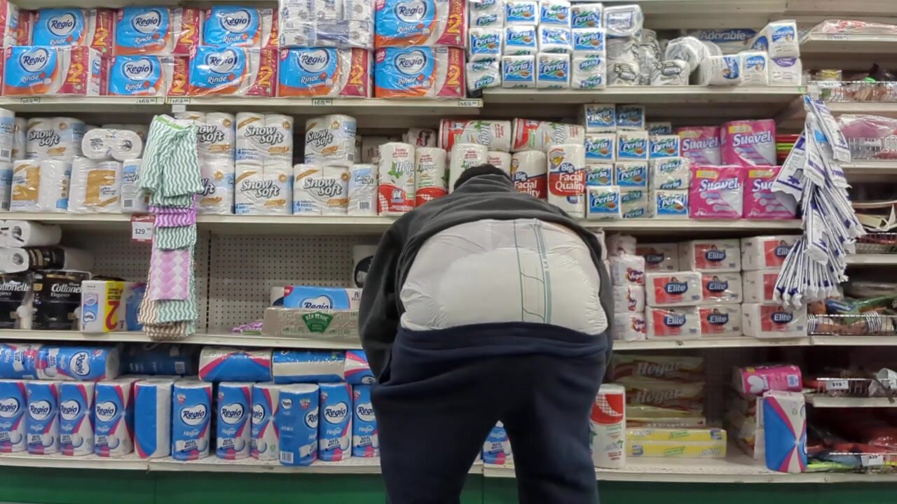 Diaper Cuck Alexis Moreno exposes diaper at supermarket