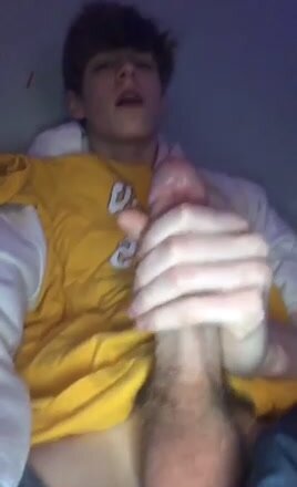 hot bwc stud jerking off
