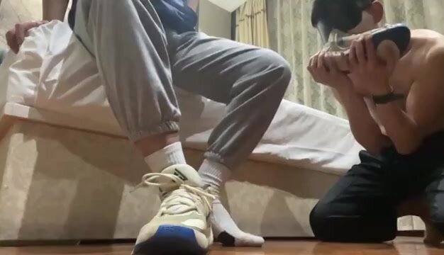 Master feet - video 64