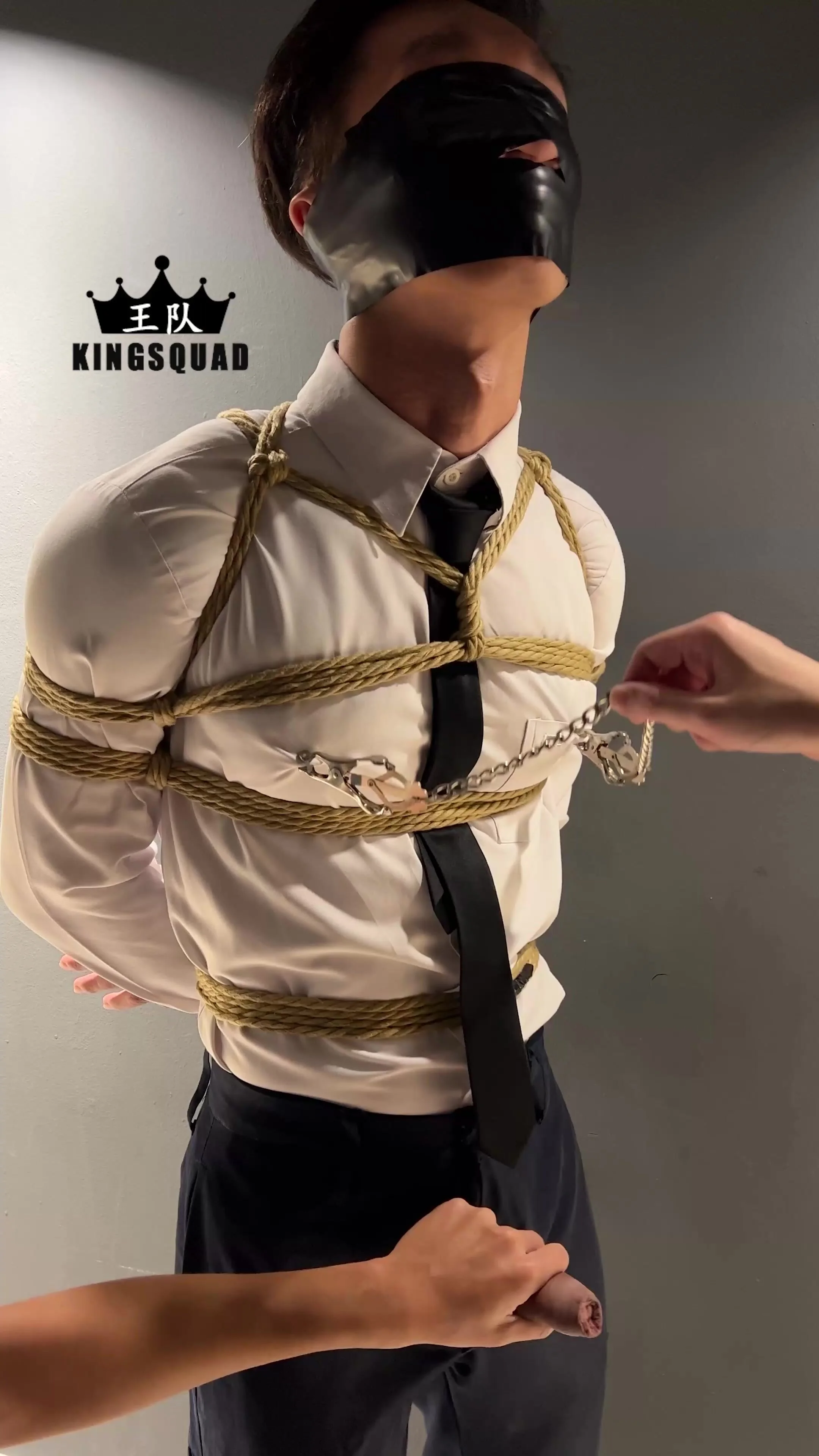 Bound in executive wear - ThisVid.com