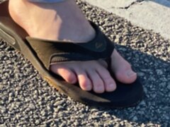 Sexy twunk feet and toes voyeur