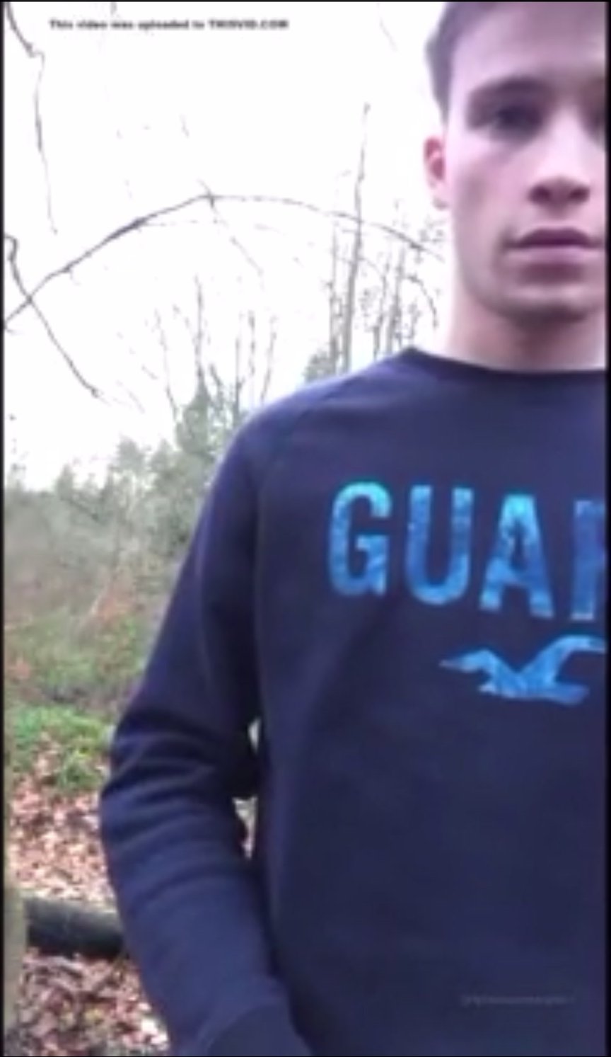 Lizmore lad wanking in the woods