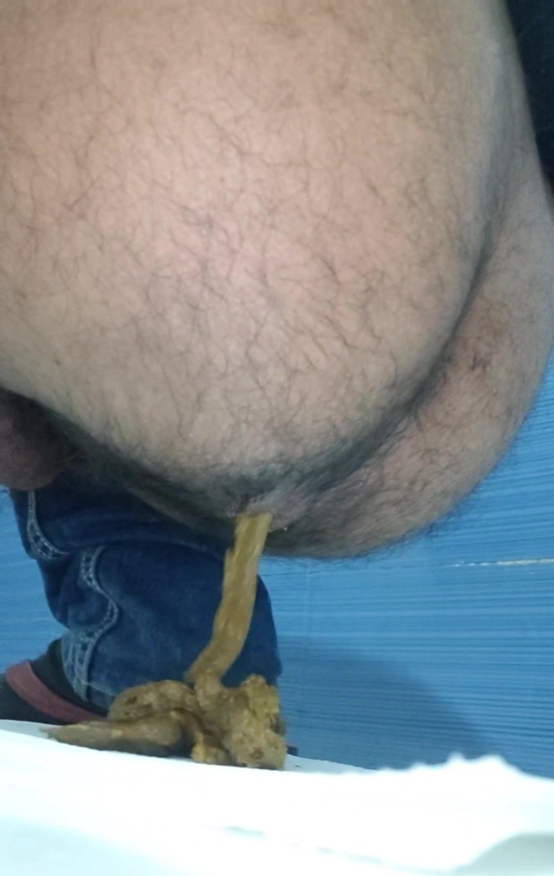 Hairy Indian ass delivers a loud meal for you