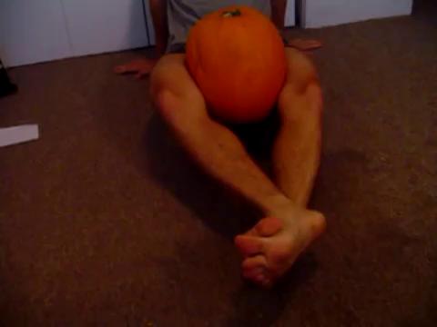 Leg scissor pumpkin