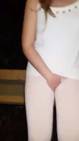 White pants - video 2