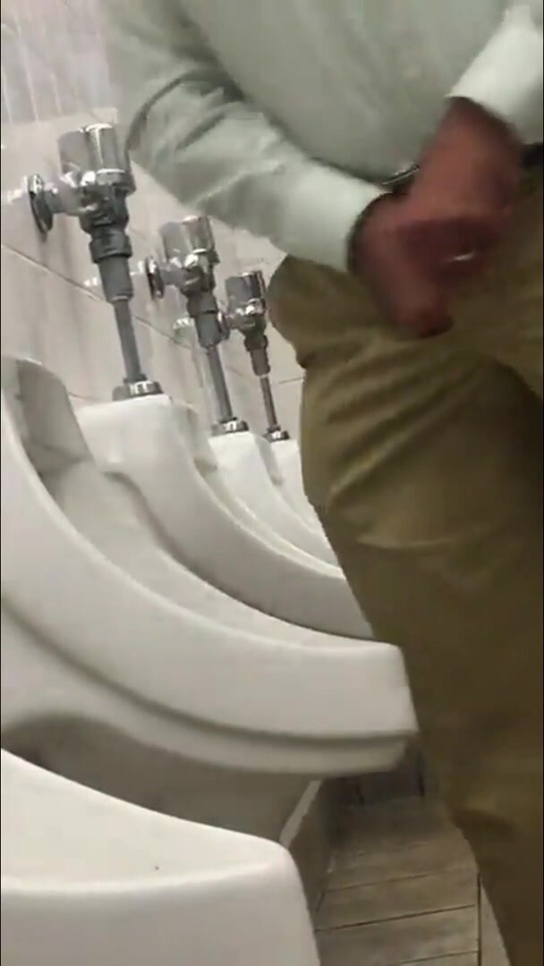 Public Bathroom Anal Fuck Orgy