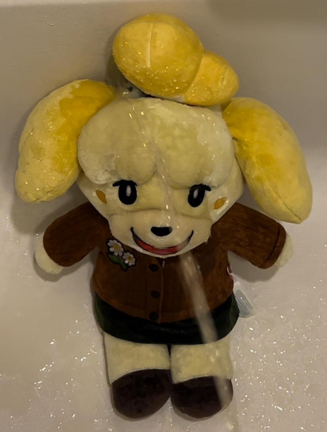 Isabelle Wanted A Golden Shower Too!