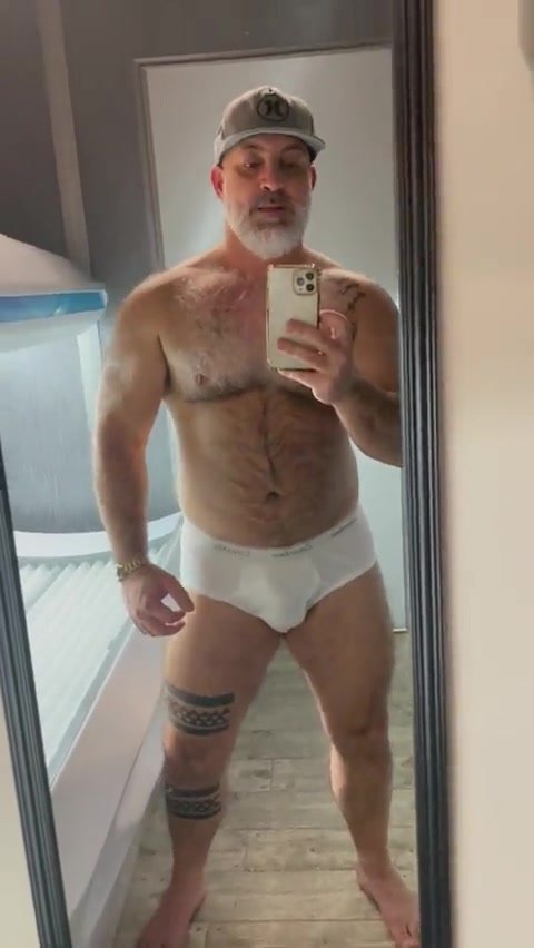 Daddy bear mirror selfie