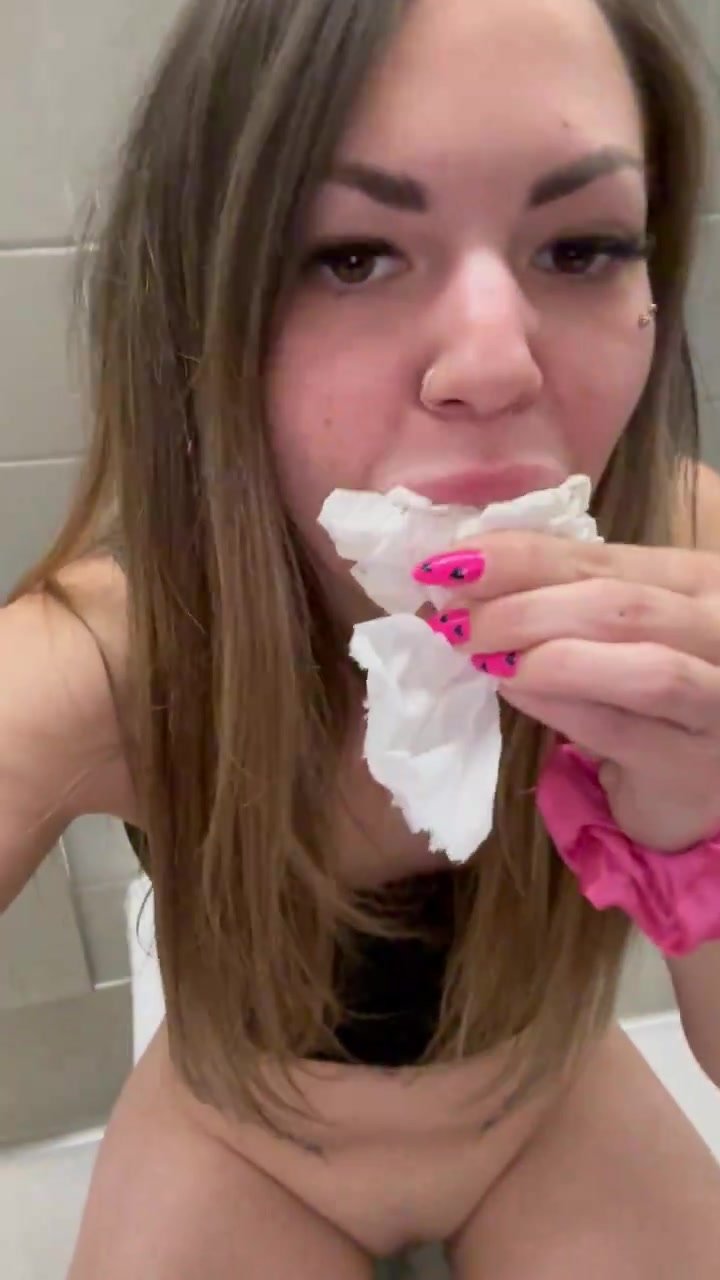 "Its not as wet as I want" cutie wipes&sucks tissue