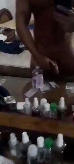 Arab guy jerks off - video 3