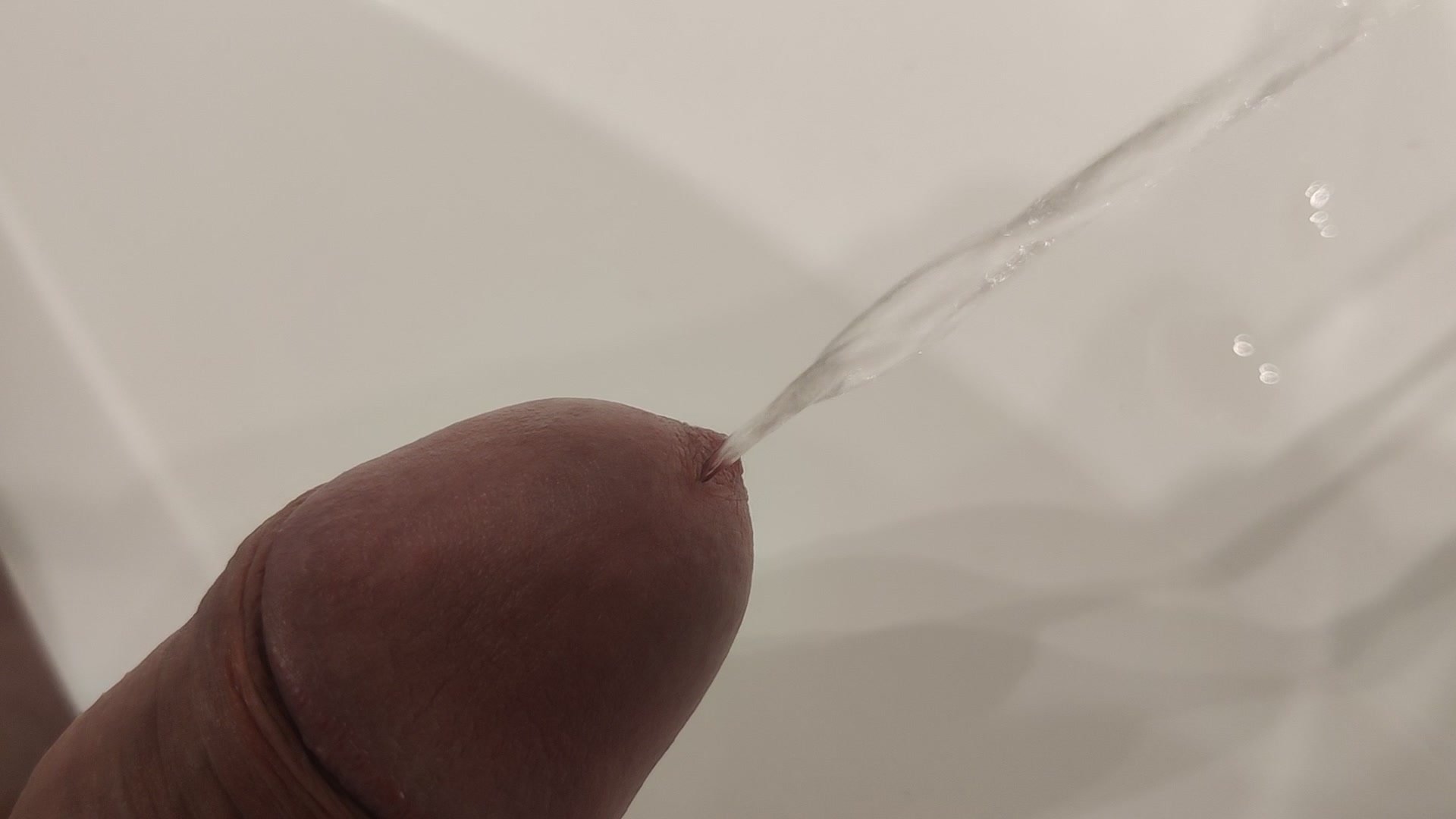 Pissing close up - video 3