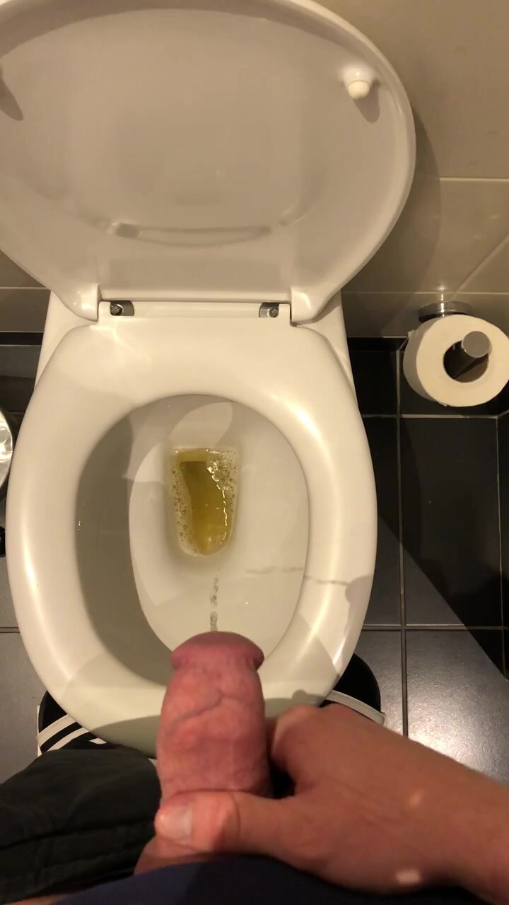 Flushing a underwear during a piss