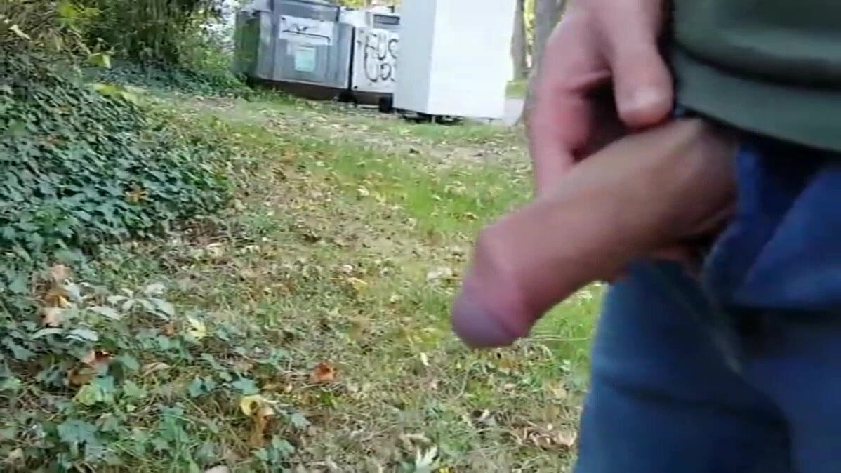 Piss Outside - video 2