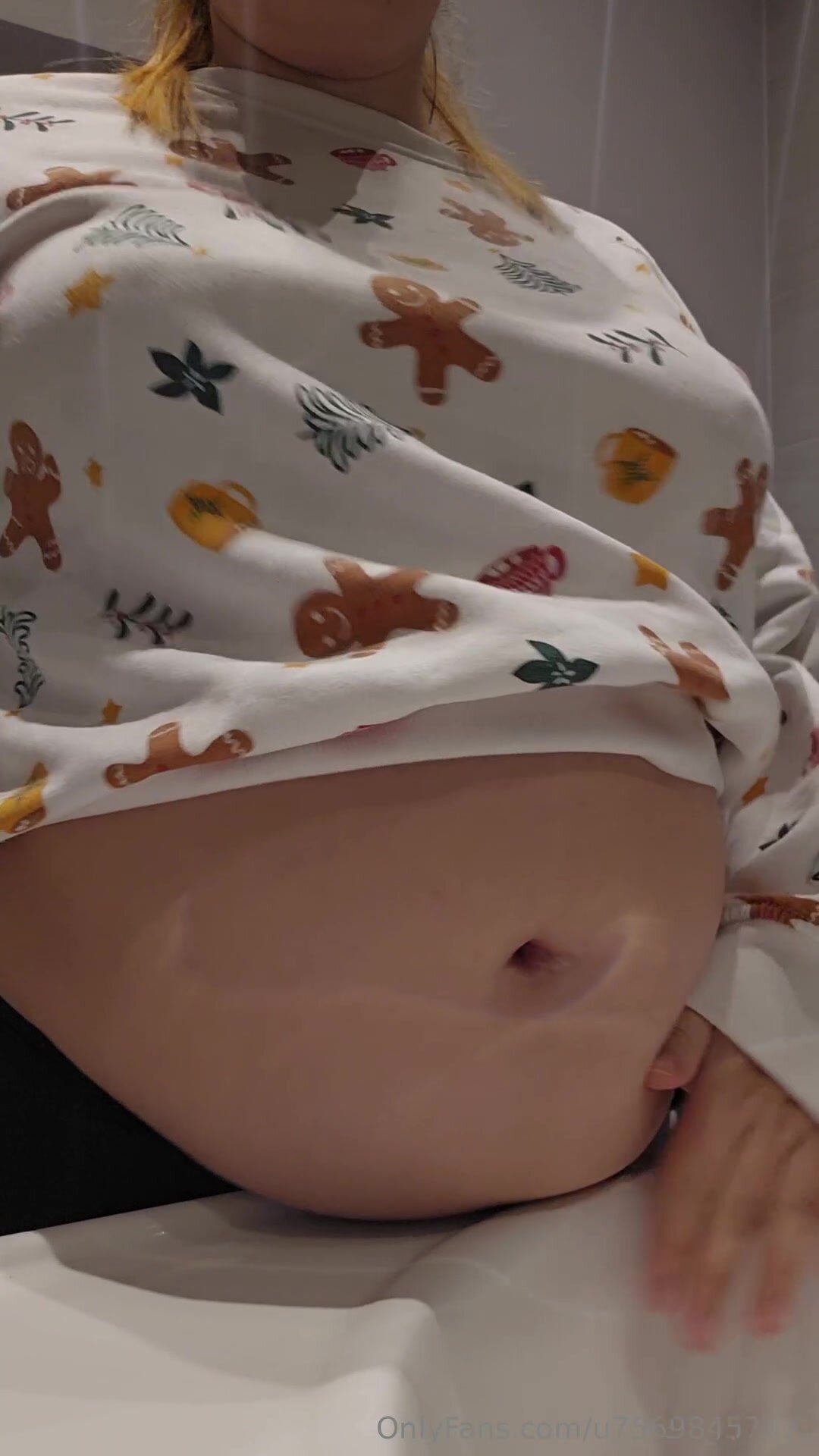 belly play - video 61